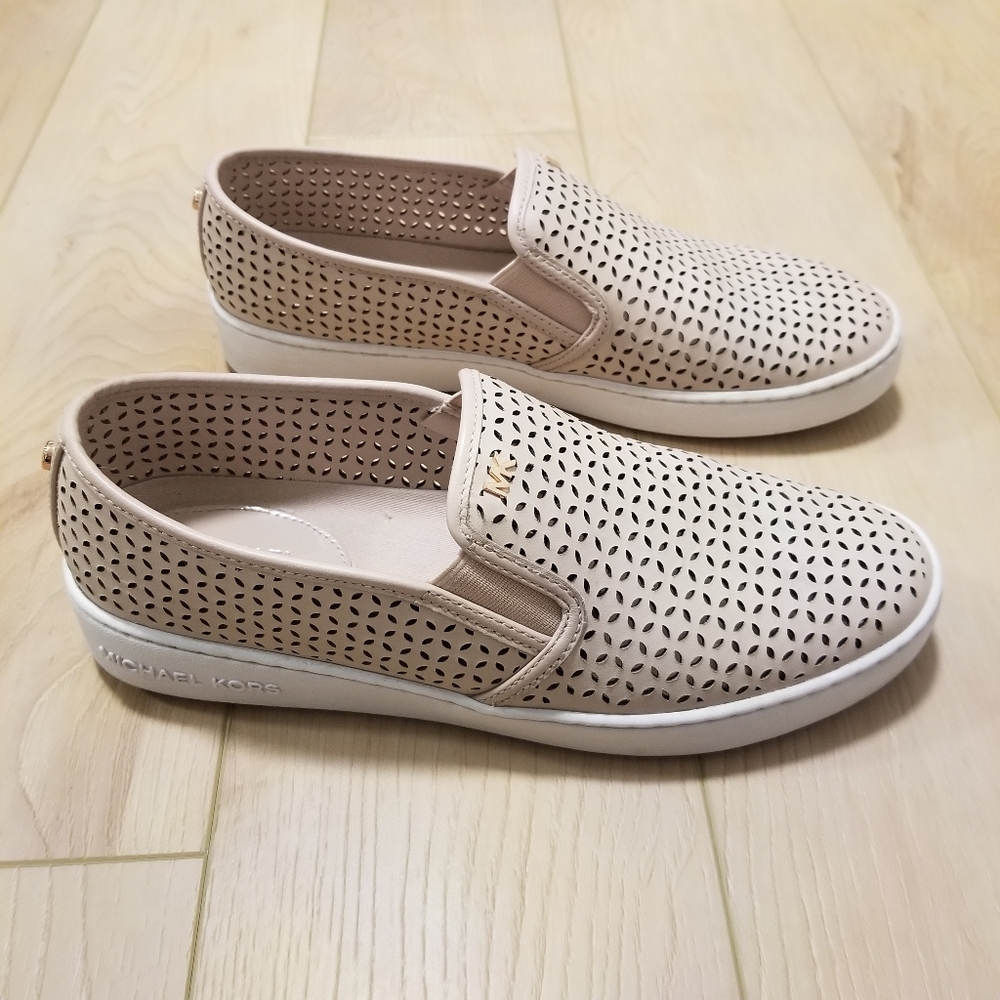 MICHAEL Michael Kors Olivia Low Top Slip-On Sneakers Size 10 - Almost New!